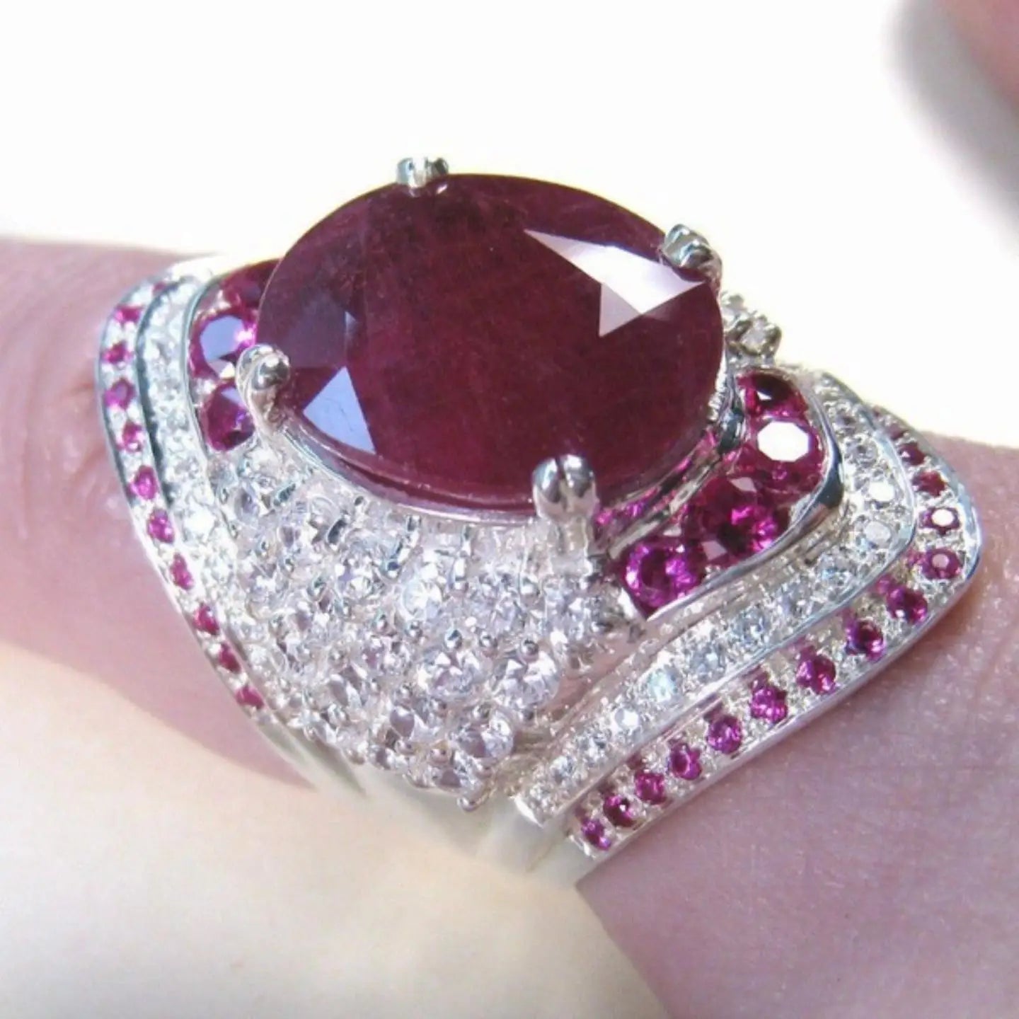 Exaggerated Diamond Engagement Ring Set with Embedded Synthetic Red Ruby in 925 Silver Plated Copper Faionable Jewelry